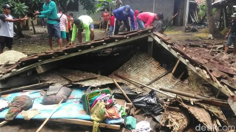 Longsor Terjang Purworejo, Belasan Rumah Rusak Longsor Terjang Purworejo, Belasan Rumah Rusak
