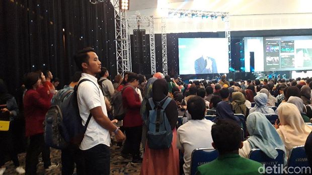 Peserta InnoCreativation Membludak, Banyak yang Rela Berdiri