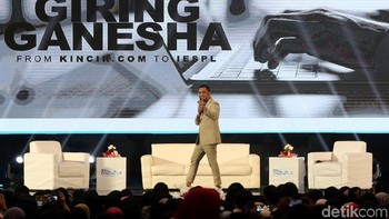 Menurut Giring, bermain video game punya dampak besar untuk menggerakan ekonomi. Nilai ekonomi itu, kata Giring, datang dari berbagai aspek yang berkaitan dengan bermain video game.