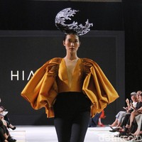 Rancangan terbaru Hian Tjen di IPMI Trend Show 2019, Senayan City, Jakarta, Selasa [13/11/2018]. Foto: Mohammad Abduh/Wolipop