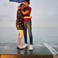 Bagaimana menurutmu dengan kemesraan Eugene dan Viktorija ini? Jangan baper ya! Foto: Facebook