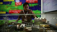 Maket pembangkit listrik dipamerkan di IBEA 2018.