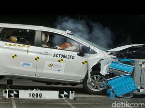 Uji Tabrak Xpander-Avanza dkk, Mana yang Lebih Baik?