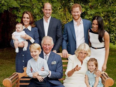 Sorry Kate & Meghan! Pangeran Charles Lebih Dekat dengan Wanita Ini 