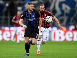 Sementara Milan Skriniar jadi tembok paling ampuh untuk tendangan-tendangan lawan. Bek Inter Milan ini punya 14 aksi blok. (Foto: Alberto Lingria/REUTERS)