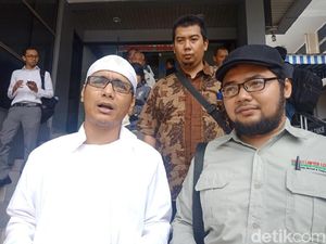 Posting Bendera Teroris Bukan Panji Nabi, Abu Janda Dipolisikan