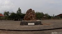 Sudah Tahu Gunungkidul Punya Taman Batu Yang Unik Sudah Tahu Gunungkidul Punya Taman Batu Yang Unik
