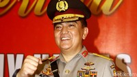 Brigjen Mohammad Iqbal berpose usai dilantik menjadi Kadiv Humas Polri yang baru.