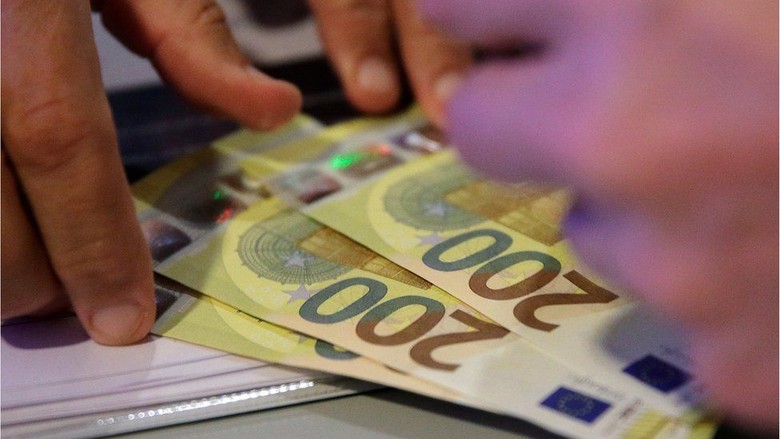 Kesalahan Teknis, Buruh Pabrik Dapat Bonus Dadakan Rp 500 Juta Kesalahan Teknis, Buruh Pabrik Dapat Bonus Dadakan Rp 500 Juta