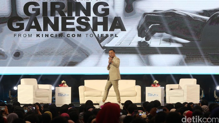 Giring Nidji berbagi kisah inspiratif saat jatuh bangun bikin website (Foto: Ari Saputra/detikcom) Giring Nidji berbagi kisah inspiratif saat jatuh bangun bikin website (Foto: Ari Saputra/detikcom)