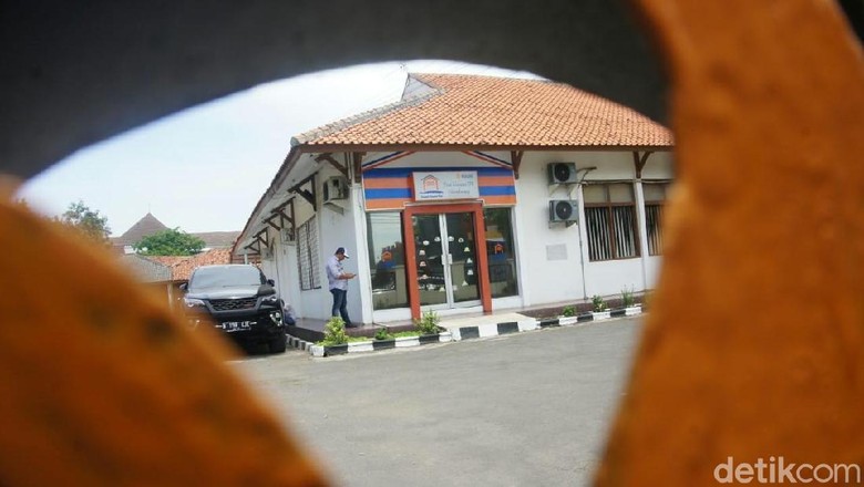 Korupsi Beras Bencana, Gudang Bulog Karawang-Bekasi Digeledah Korupsi Beras Bencana, Gudang Bulog Karawang-Bekasi Digeledah