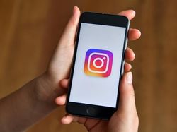 WhatsApp, Instagram & Deretan Aplikasi Tertolak di China