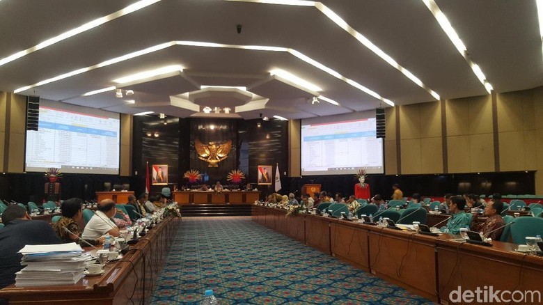 Politikus DPRD DKI Tak Berandai-andai Sandiaga Jadi Wagub DKI Lagi Politikus DPRD DKI Tak Berandai-andai Sandiaga Jadi Wagub DKI Lagi