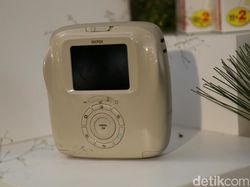 Fujifilm Luncurkan Instax Square SQ20, Ini Bentuknya