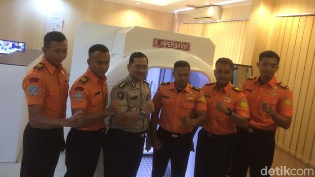 5 Penyelam Basarnas Special Group Pencari Lion Air Ikuti Terapi Oksigen