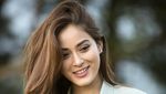 Foto: Gaya Liburan Miss Nepal yang Cantiknya Membius Dunia