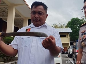 Bela Ibu yang Dianiaya, Adik Bacok Kakak Kandung