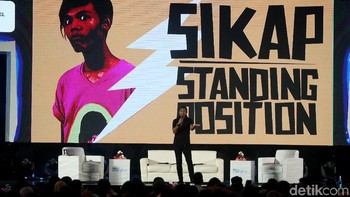 Dia membawa tips, trik, dan motivasi untuk berpikir dan bertindak kreatif.