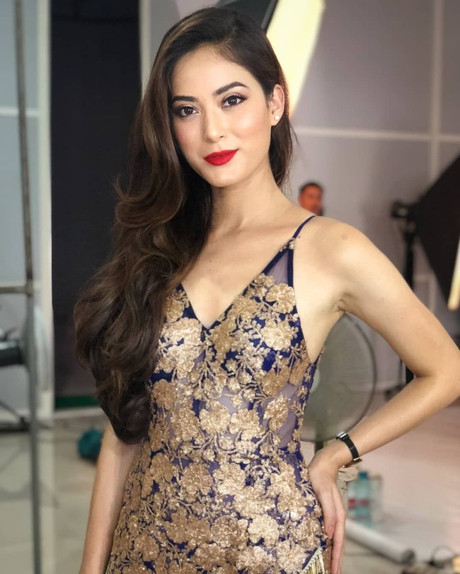 Menang di Miss Nepal 2018, Shrinkala juga memenangkan gelar Livon Miss Beautiful Hair dan Yamaha Miss Fascino. Dia juga mendapat tiket penerbangan dari Turkish Airlines dan Thai Airways. Foto: Instagram @shrinkhala_