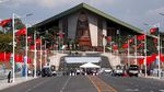 Tari Tradisional Papua Nugini Sambut Kedatangan Presiden China