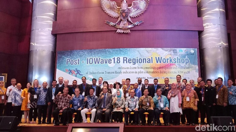 BMKG Gelar Latihan Peringatan Dini Tsunami dengan 12 Negara BMKG Gelar Latihan Peringatan Dini Tsunami dengan 12 Negara