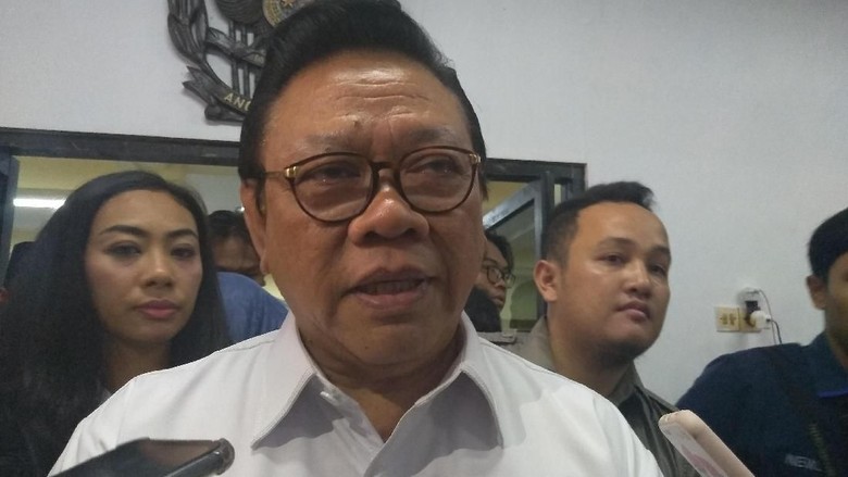 Pengaruh Rizieq Turun Versi LSI, Golkar: Bangsa Ingin Suasana Soft Pengaruh Rizieq Turun Versi LSI, Golkar: Bangsa Ingin Suasana Soft