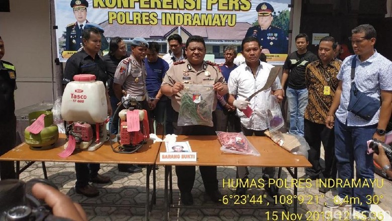 Polres Indramayu Tembak Mati Perampok Sadis Toko Pertanian Polres Indramayu Tembak Mati Perampok Sadis Toko Pertanian