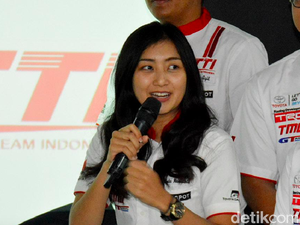 Pesan Ratu Drifting Indonesia, Jangan Bikin Alis Sambil Nyetir Ya