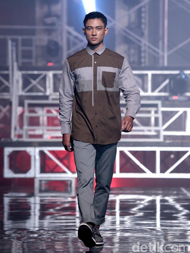 Pilihan busana yang ditawarkan beragam, mulai dari varian atasan seperti kemeja, polo shirt, kaus, hingga jaket. (Foto: Dok. Tim Muara Bagdja)