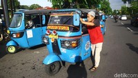 Pengemudi bajaj mengaku membutuhkan waktu lebih dari 1 jam untuk mengisikan BBG.