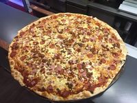 Bisa Habiskan Pizza Jumbo di Resto Ini Akan Dapat Hadiah Rp 8 Juta