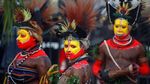 Tari Tradisional Papua Nugini Sambut Kedatangan Presiden China