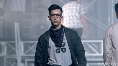Foto: Ivan Gunawan Rilis Busana Harga Terjangkau untuk Pria Kota dan Desa