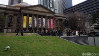 Traveler yang mau ke sini, cukup mudah untuk dijangkau. Bisa naik tram gratis dan turun di Swanston Street atau naik kereta dan turun di Melbourne Central (Shinta/detikTravel)