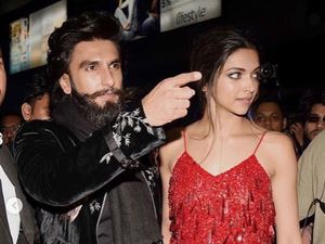 Busana Pengantin Megah Deepika Padukone saat Menikahi Ranveer Singh