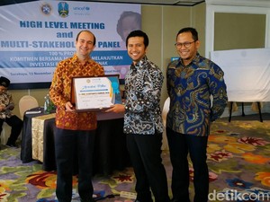 Trenggalek Raih Penghargaan Mitra Unicef dan Natamukti