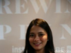Fujifilm Luncurkan Instax Square SQ20, Ini Bentuknya