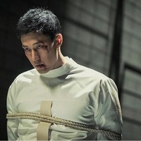 Lawan main Shin Min Ah di drama Oh My Venus ini juga jadi salah satu aktor dengan bayaran tertinggi di Korea. So Ji Sub dibayar USD 67 ribu atau Rp 976 juta lebih per episodenya. Foto: Instagram @mbcdrama_now