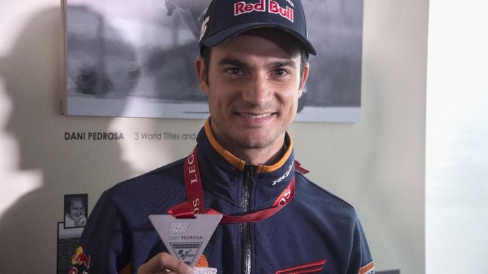 Dani Pedrosa harus menjalani operasi penyembuhan tulang selangkanya. (Foto: Mirco Lazzari gp/Getty Images) Dani Pedrosa harus menjalani operasi penyembuhan tulang selangkanya. (Foto: Mirco Lazzari gp/Getty Images)
