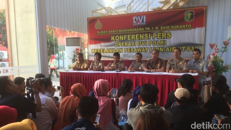 Polisi ke Keluarga Korban Lion Air: Identifikasi Perlu Ketekunan Polisi ke Keluarga Korban Lion Air: Identifikasi Perlu Ketekunan