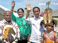 Saat Jokowi Resmikan Markas Avengers di Papua