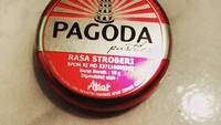 Rasanya pedas! Anak-anak generasi 90-an pasti menyimpan tempatnya deh kalau permennya sudah habis. Foto: Istimewa