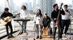 Nyantai Bareng Payung Teduh di Rooftop detikcom