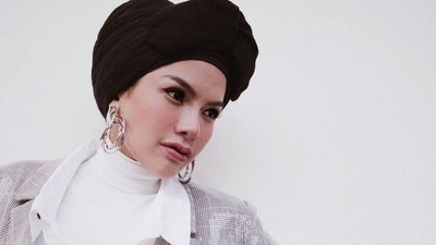 Seperti Nikita Mirzani, 5 Artis Ini Juga Mengaku Vermak Bibir