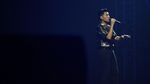 Begini Serunya Jaz Buka Konser Charlie Puth