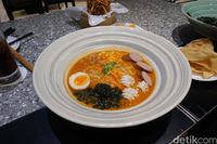 Menikmati Mie dari Semangkuk Raksasa di Nudles Senayan City