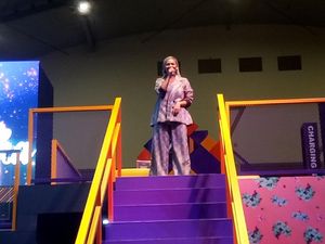 Menanti Charlie Puth, Suara Merdu Citra Scholastika Ramaikan Venue