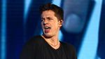 Aksi Penuh Pesona Charlie Puth Konser di Jakarta