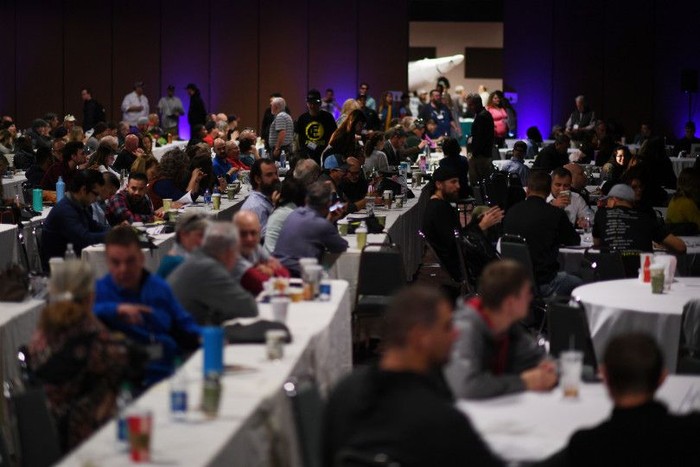 Suasana konferensi Bumi datar di Denver. Foto: Denver Post Suasana konferensi Bumi datar di Denver. Foto: Denver Post