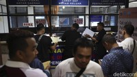 Mulai 15 November sampai 15 Desember 2018, Pemprov DKI Jakarta akan menghapuskan denda pajak kendaraan bermotor (PKB) dan sanksi administrasi bea balik nama kendaraan bermotor (BBNKB) atau yang disebut juga pemutihan pajak.